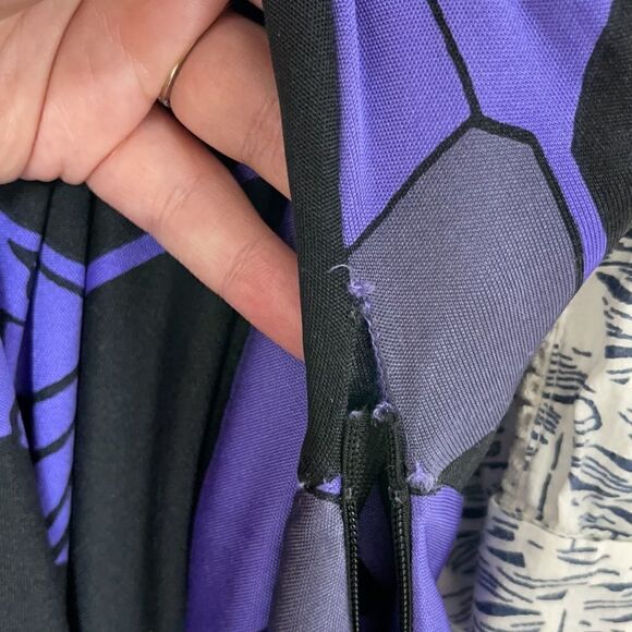 TIBI SILK V-NECK BOLD PRINT PURPLE BLACK DRESS M - Picture 13 of 14